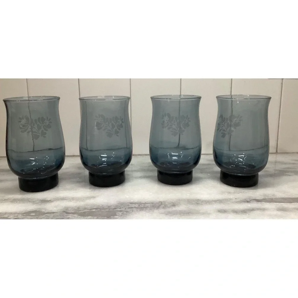 Pfaltzgraff Yorktowne Blue Tumblers, Set of 4, Vintage Etched Floral Design‎